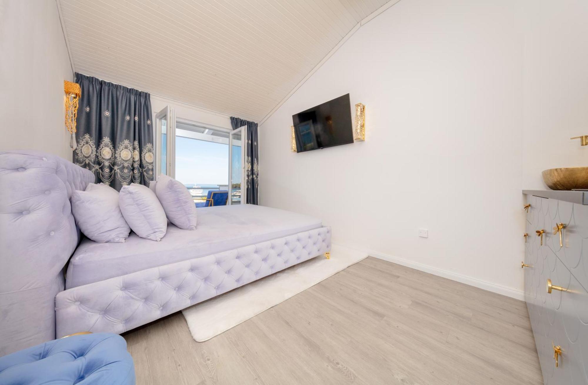 Boutique Residence Sundays Novalja Habitación foto